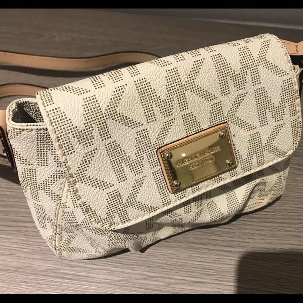 Michael Kors Crossbody